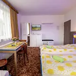 Guest house Cyprian 2*