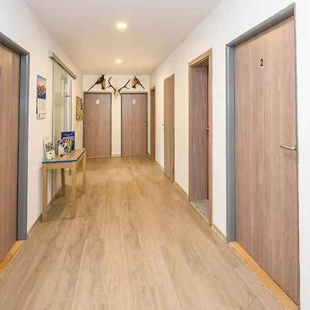 ゲストハウス Cyprian