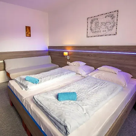 Cyprian Penzión pre hostí 2*