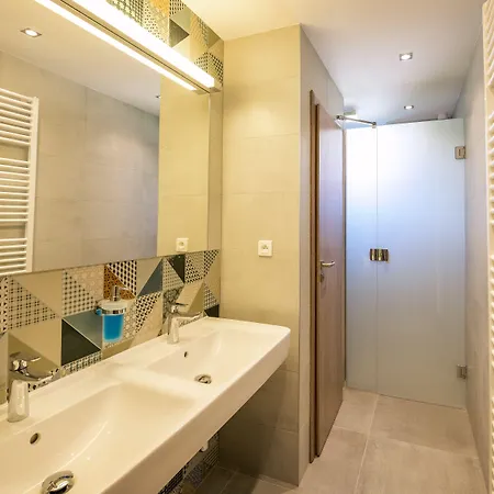 Cyprian ゲストハウス