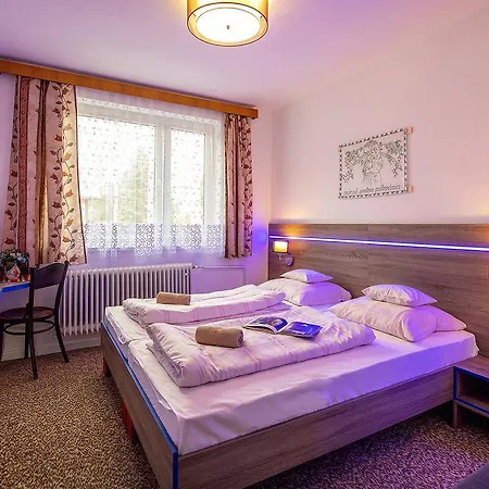 Cyprian Penzión pre hostí Zdiar